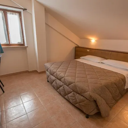 Hotell Della Corte 2*