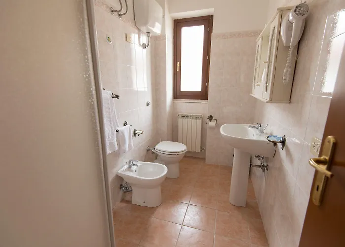 Della Corte Hotel 2*