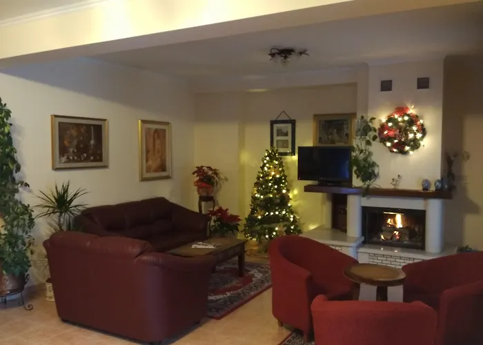 Della Corte Hotel 2*